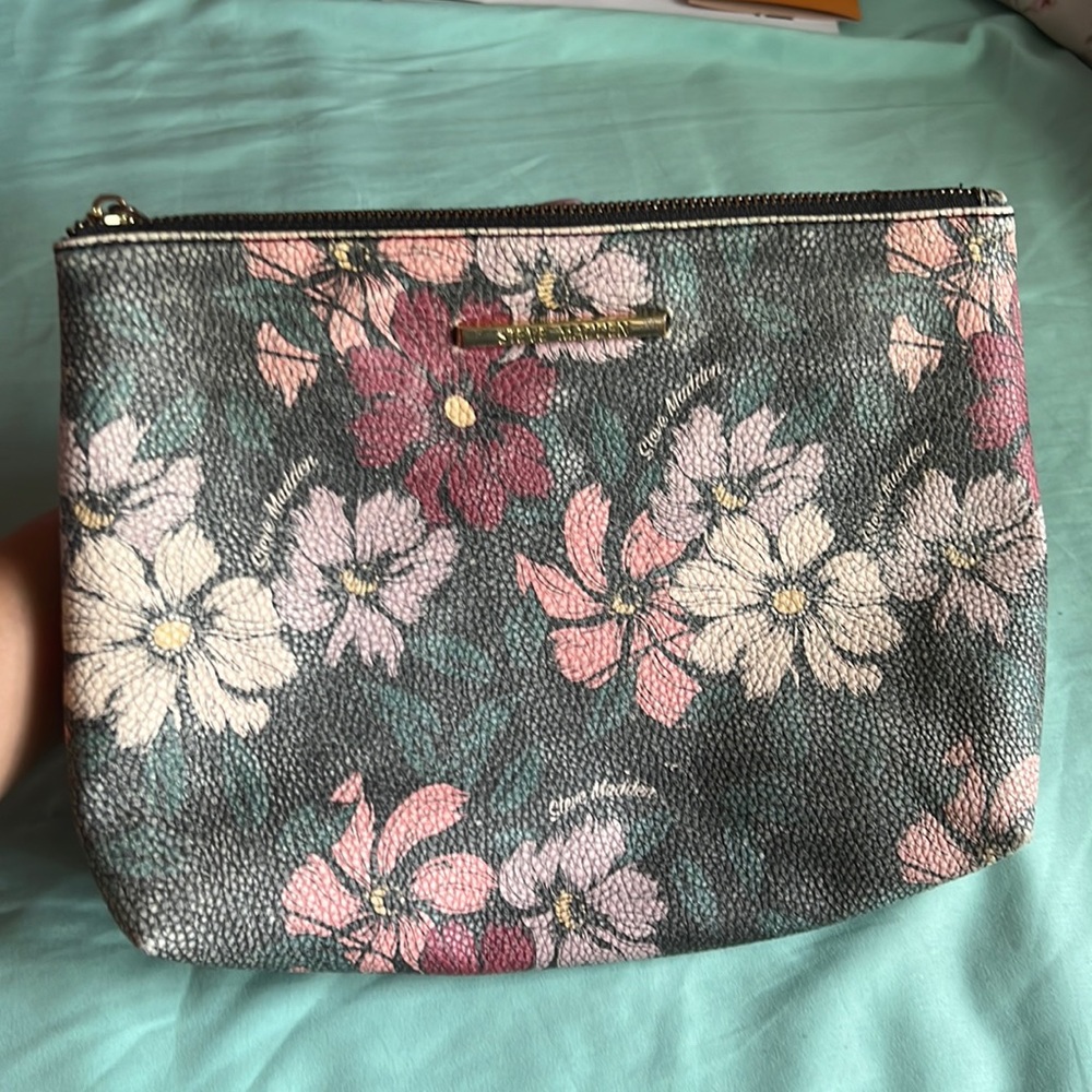Steve Madden small flower bag